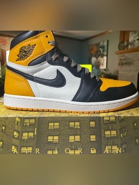 Jordan 1 Retro High Jordan 1 Retro High OG 🚖 Taxi 🚖 11M